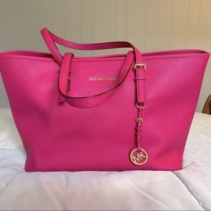 Michael Kors Large Jet Set Laptop Bag
